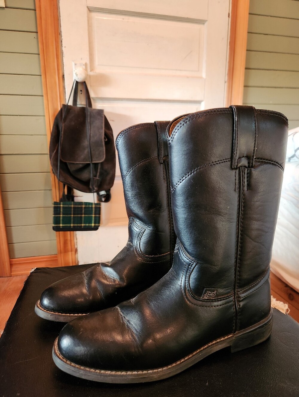 Justin Black Leather Pull-On Cowboy Boots